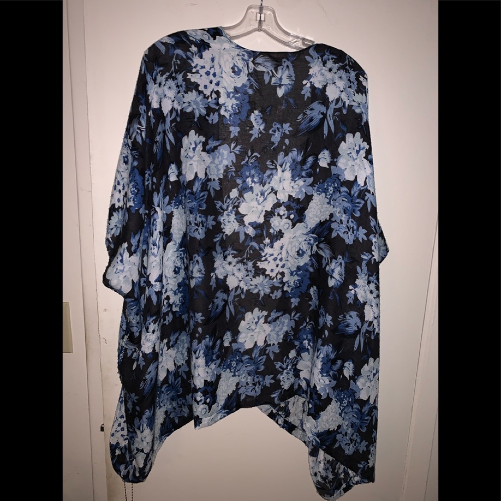 Loft outlet kimono/wrap one size